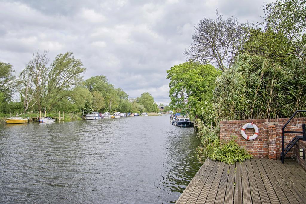 Waveney House Hotel Beccles Kültér fotó
