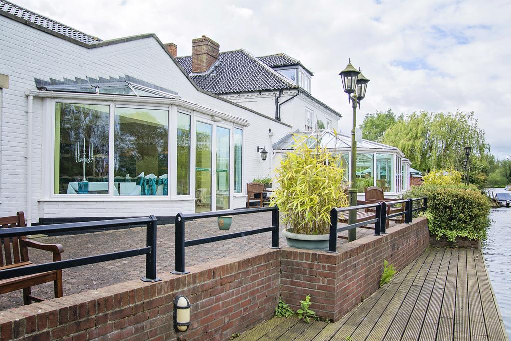 Waveney House Hotel Beccles Kültér fotó